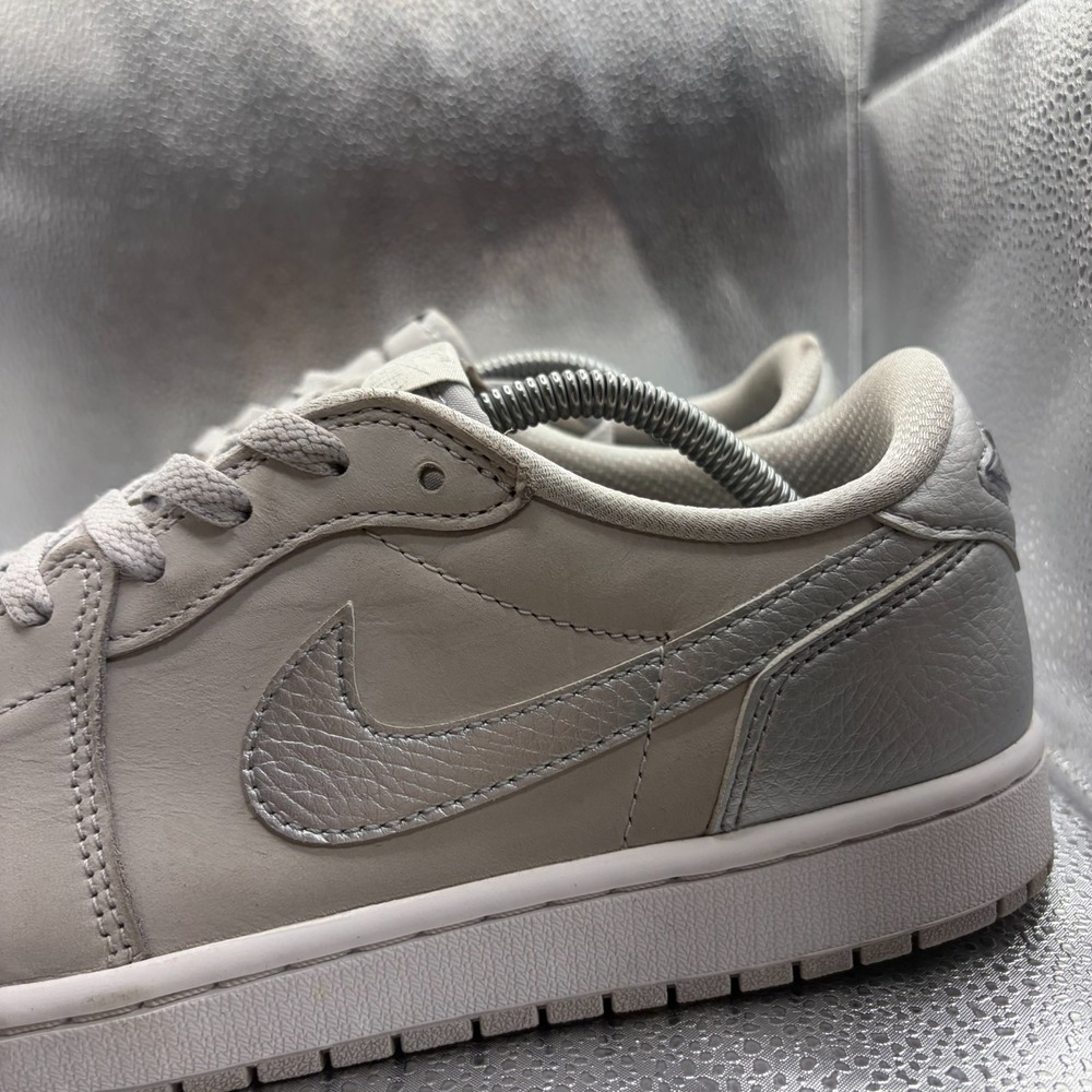Size 11 Nike Air Jordan 1 Retro Low OG Neutral Gray Silver Mens Shoes CZ0790-002 - Picture 6 of 12